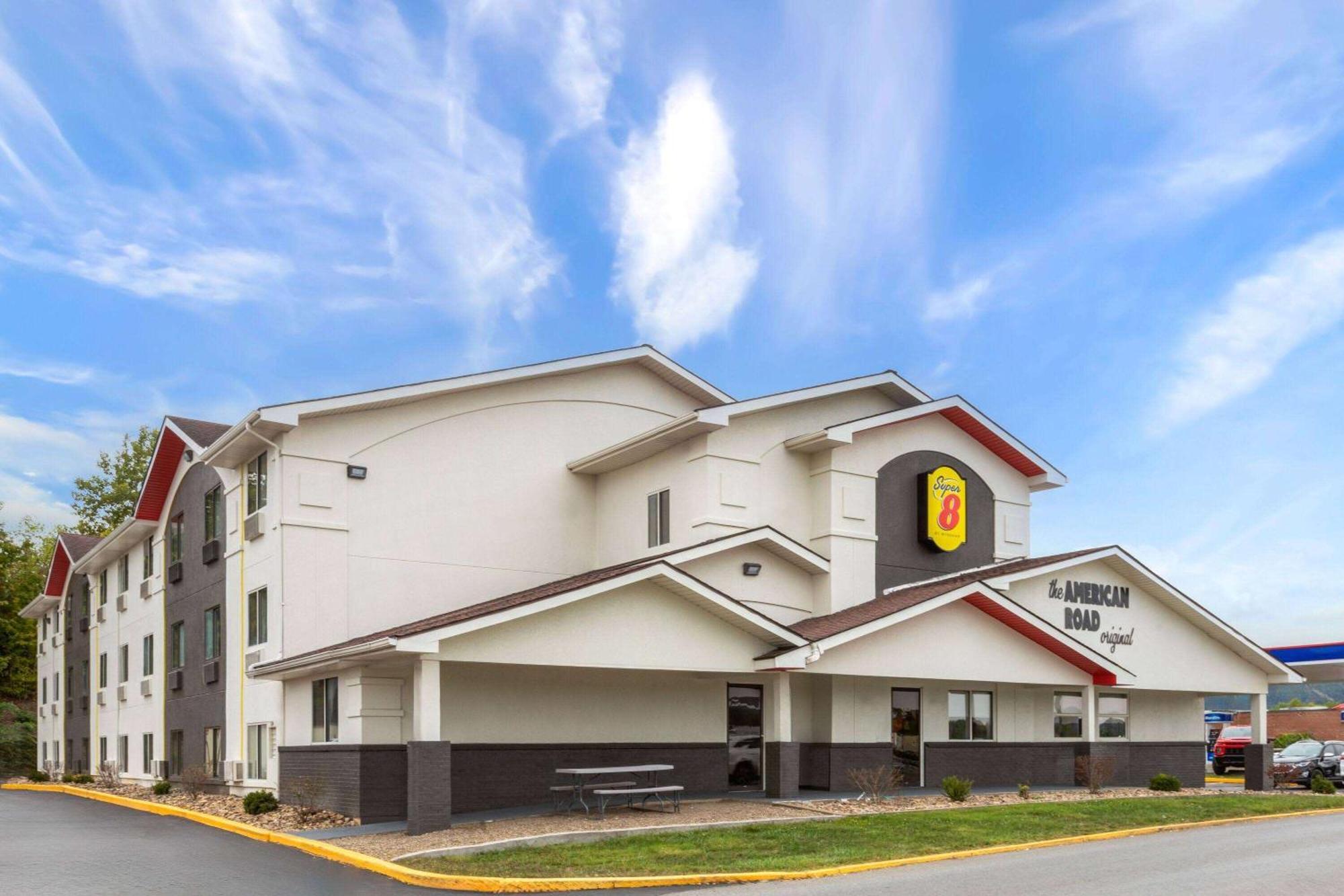 ซูเปอร์ 8 บาย วินด์แฮม ซัมเมอร์สวิลล์ Hotel ภายนอก รูปภาพ