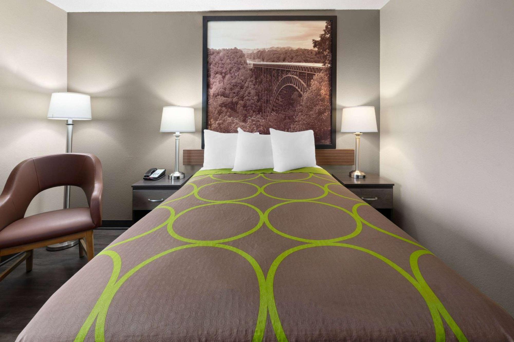ซูเปอร์ 8 บาย วินด์แฮม ซัมเมอร์สวิลล์ Hotel ภายนอก รูปภาพ