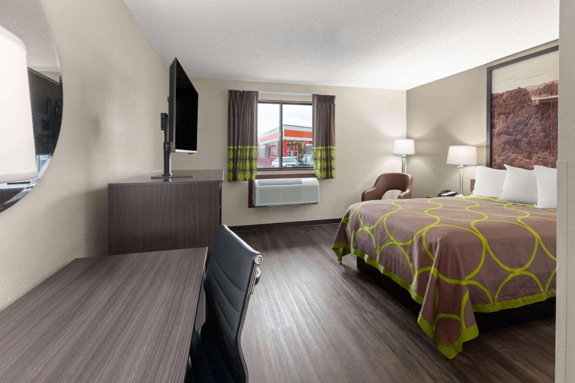 ซูเปอร์ 8 บาย วินด์แฮม ซัมเมอร์สวิลล์ Hotel ภายนอก รูปภาพ
