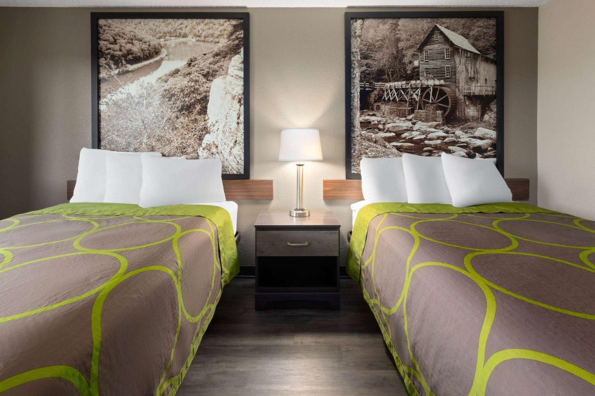 ซูเปอร์ 8 บาย วินด์แฮม ซัมเมอร์สวิลล์ Hotel ภายนอก รูปภาพ